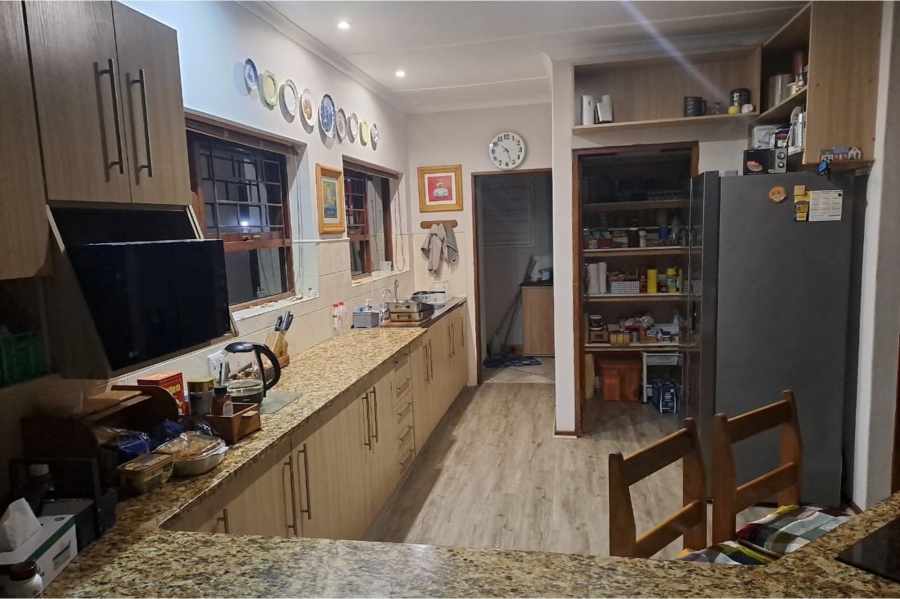 4 Bedroom Property for Sale in Loerie Park Western Cape